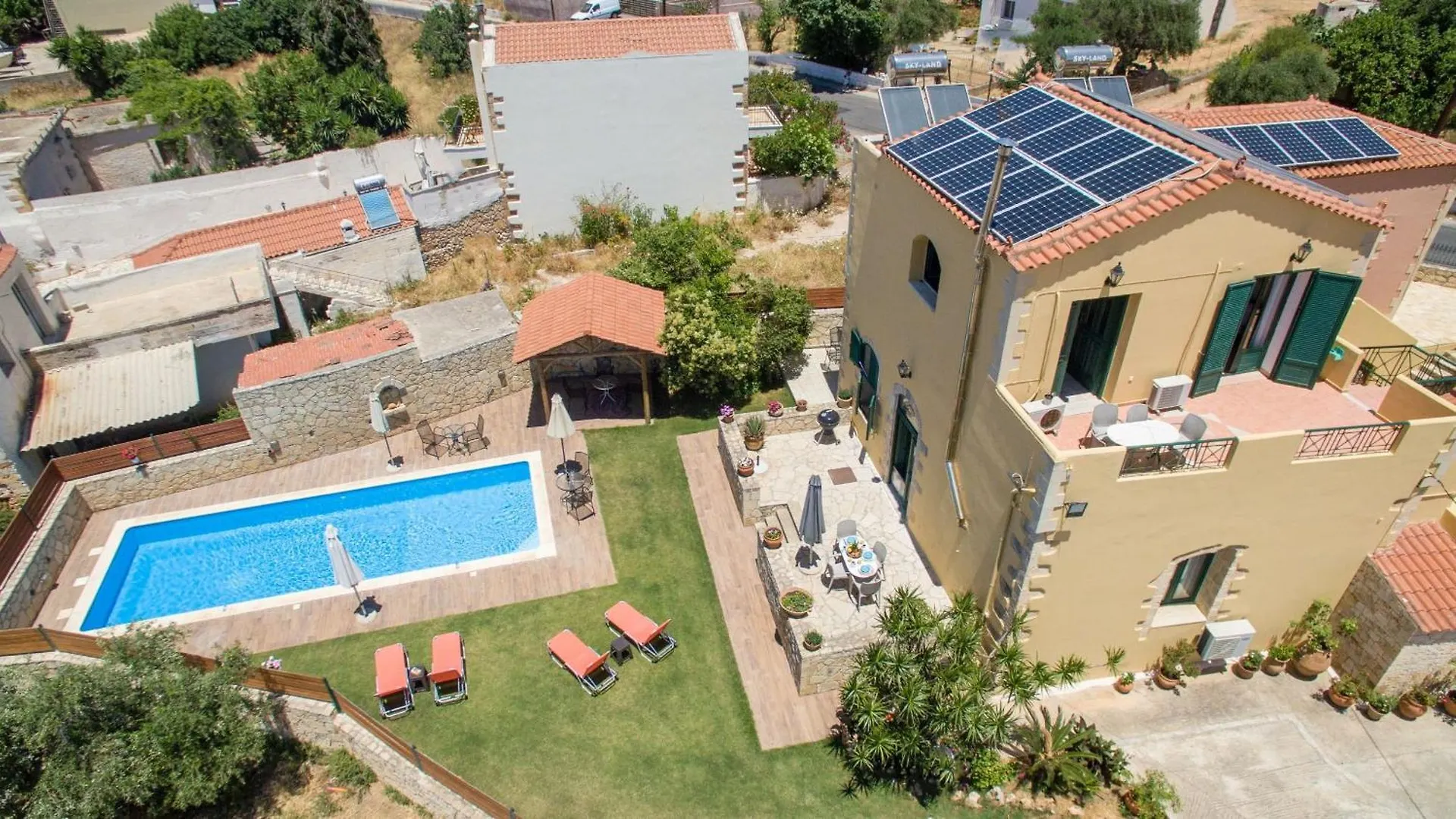 Skandalis Apartments With Pool Chorafakia
